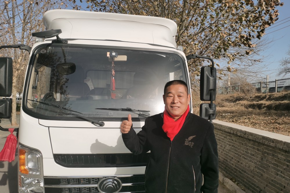 退伍老兵為何選擇宇通新能源輕卡？