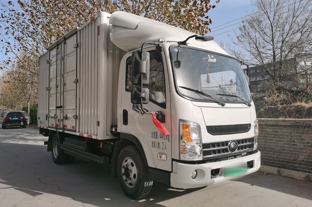 退伍老兵為何選擇宇通新能源輕卡？