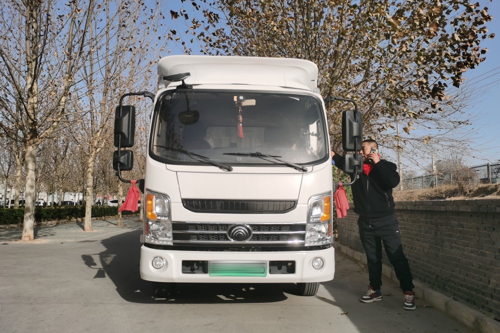 退伍老兵為何選擇宇通新能源輕卡？