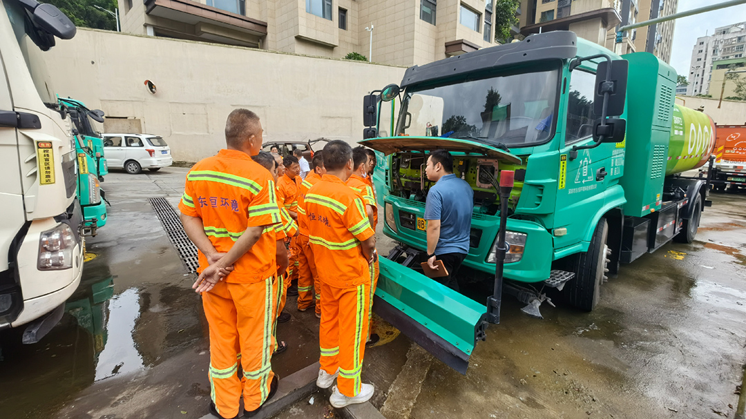 好產(chǎn)品+好服務(wù)=好口碑！宇通環(huán)衛(wèi)樹立行業(yè)服務(wù)新標(biāo)桿！