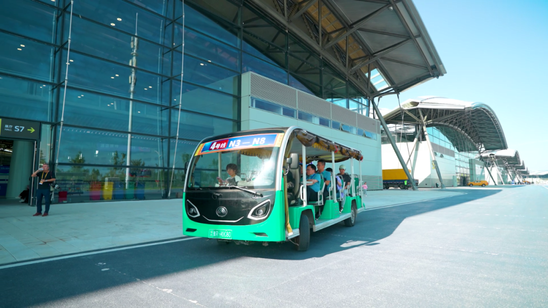 智趣出行，悅動未來！宇通觀光車亮相2025中國（鄭州）旅游休閑娛樂產(chǎn)業(yè)博覽會