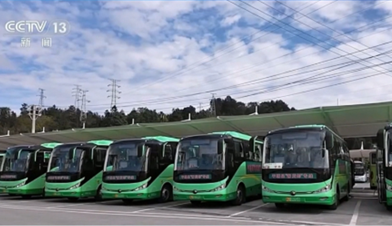 央視CCTV專題報道：“公交帶貨”激發鄉村物流活力，宇通純電動客車賦能“客貨郵”融合新模式