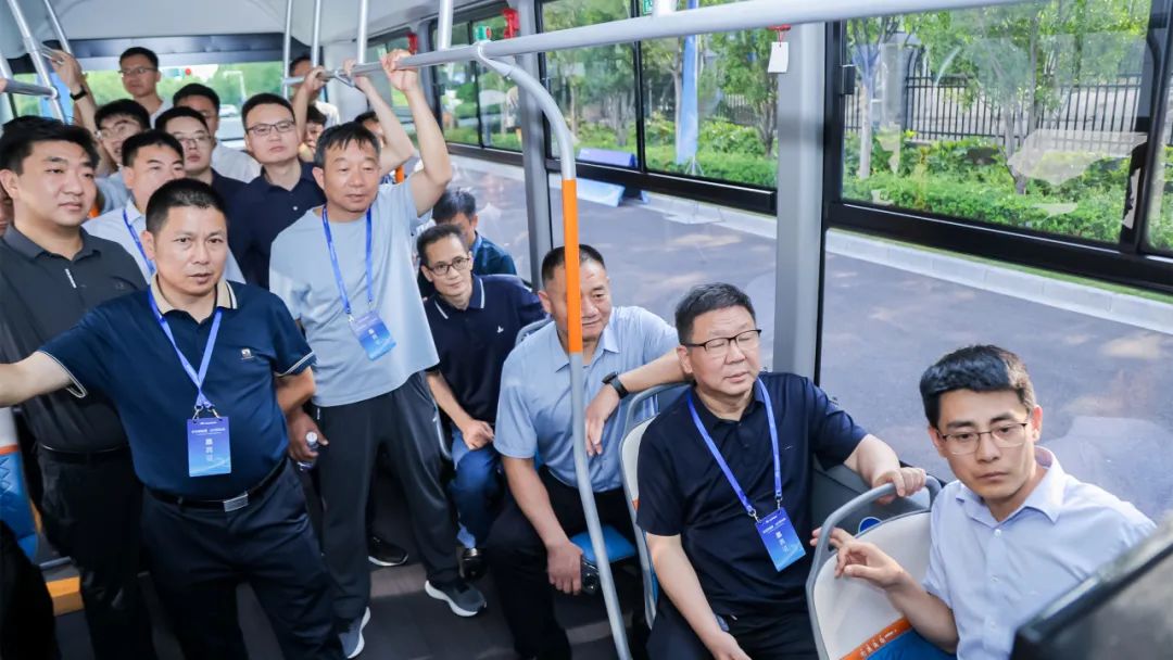 25項(xiàng)功能！覆蓋4大場(chǎng)景！宇通首發(fā)睿盾Pro，創(chuàng)領(lǐng)公交智能安全出行