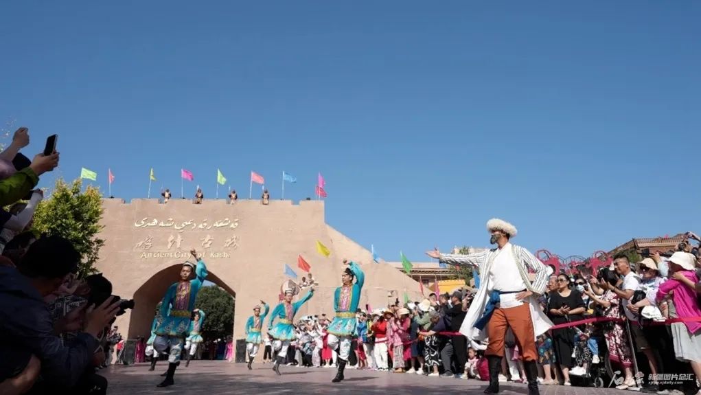 又100輛！宇通高端旅游客車再次批量交付新疆