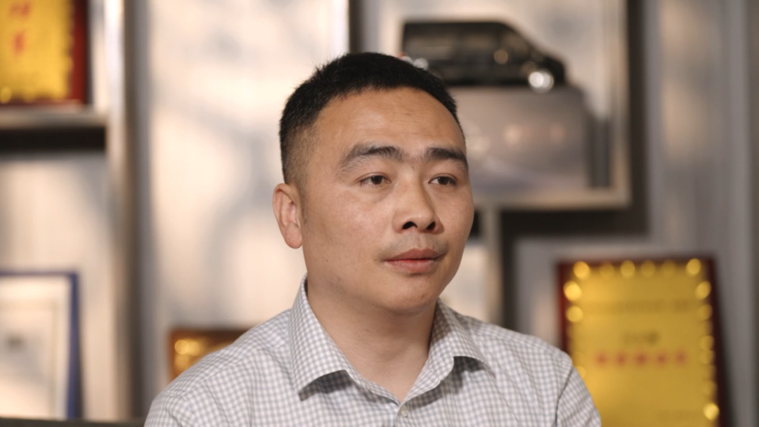 萬年亞旅攜手宇通天駿,“讓老鄉們出門兒都能坐上好車”! 圖片