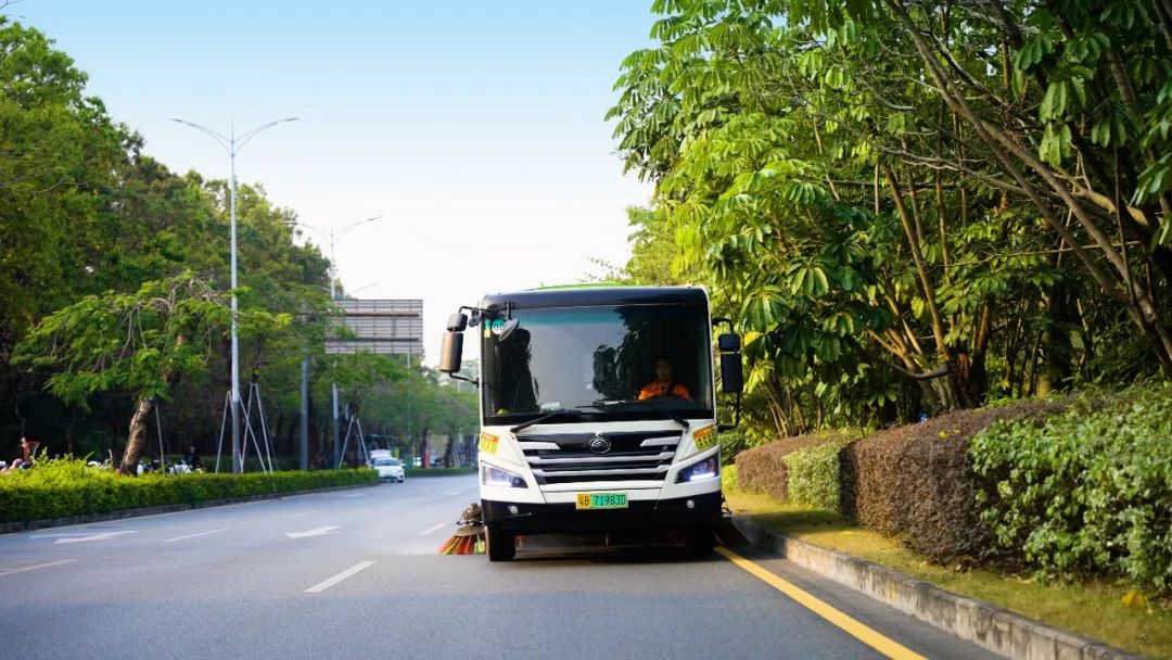 當“創新之作”遇上“創新之都”，宇通環衛全力守護深圳“綠”