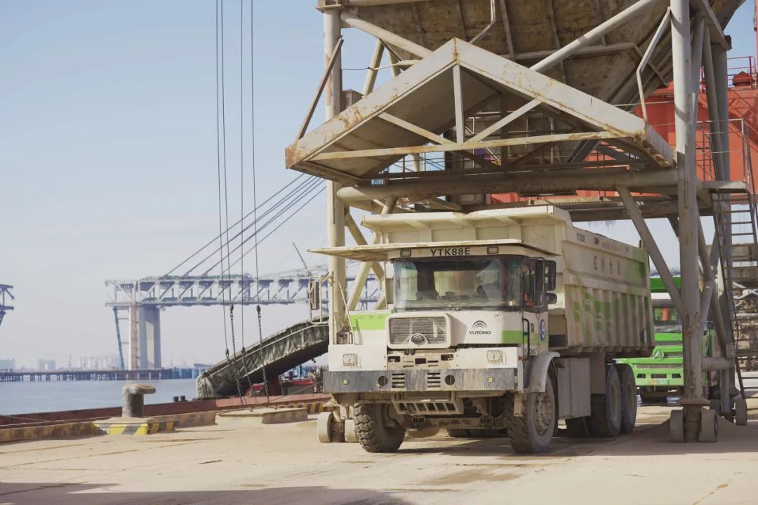 老友記 | 中國(guó)首批使用新能源礦卡的“先行者”，如今怎么樣了？