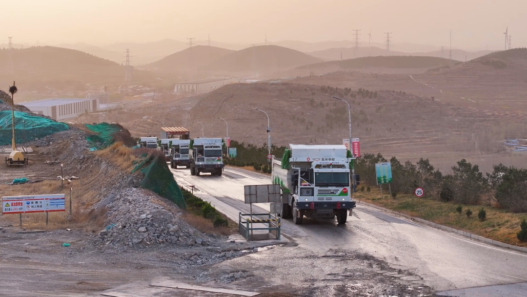 又一里程碑!宇通礦卡助力平陰山水石灰?guī)r礦實(shí)現(xiàn)全礦無人運(yùn)營! 圖片