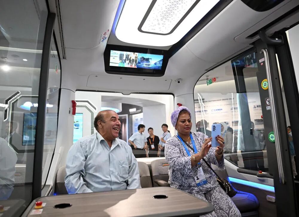 這里的客車，何以駛向全球？