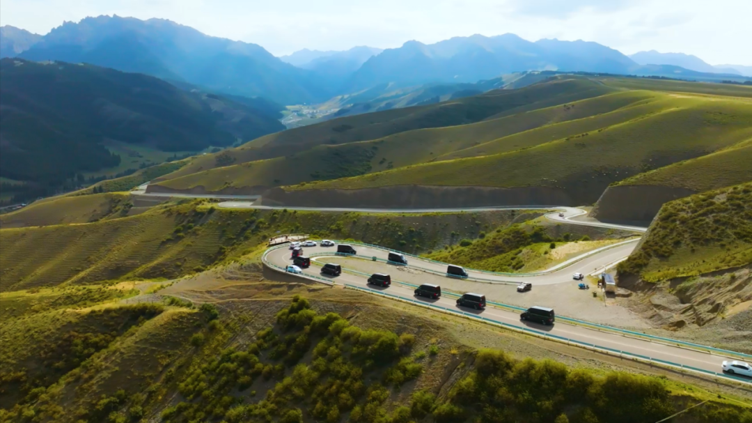 邂逅大美新疆!宇通天駿攜手南松旅游打造高端出行新體驗 圖片