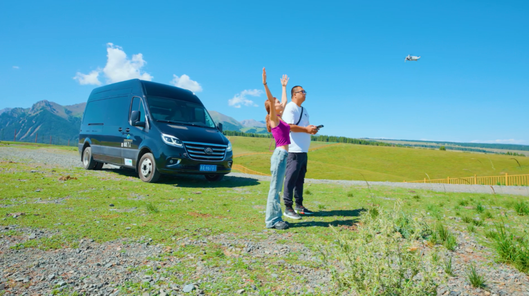 邂逅大美新疆!宇通天駿攜手南松旅游打造高端出行新體驗 圖片