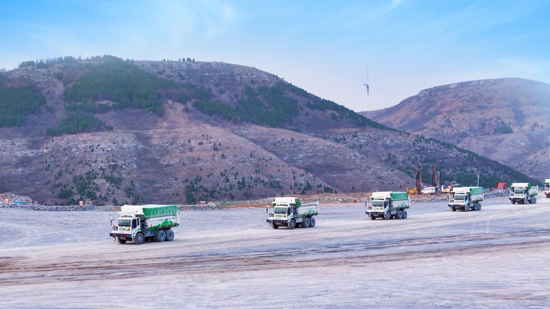 又一里程碑!宇通礦卡助力平陰山水石灰?guī)r礦實(shí)現(xiàn)全礦無人運(yùn)營! 圖片