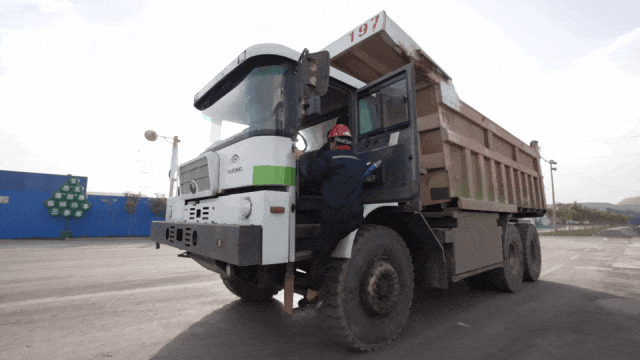 純電礦卡開著怎么樣？司機最有發言權