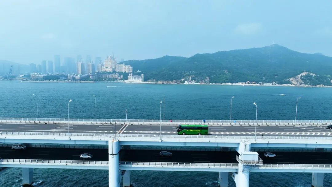 “國風”邂逅“海風”，宇通助力大連成信革新高端出行賽道